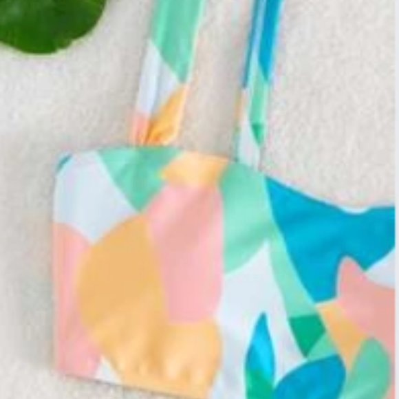 bikini - Picture 1 of 3